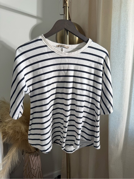 Zara Tops - Zara White Tee with Navy Horizontal Stripes
